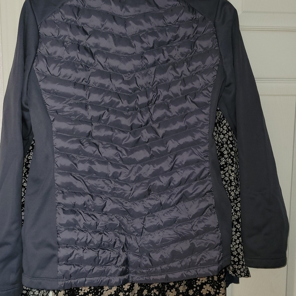 Beautiful Jacket Size Small - Picture 2 of 4